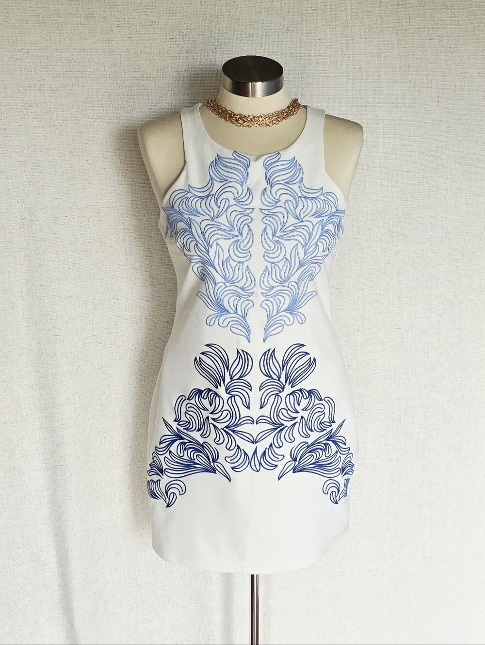 C .luce Womens Embroidered Lined Dress